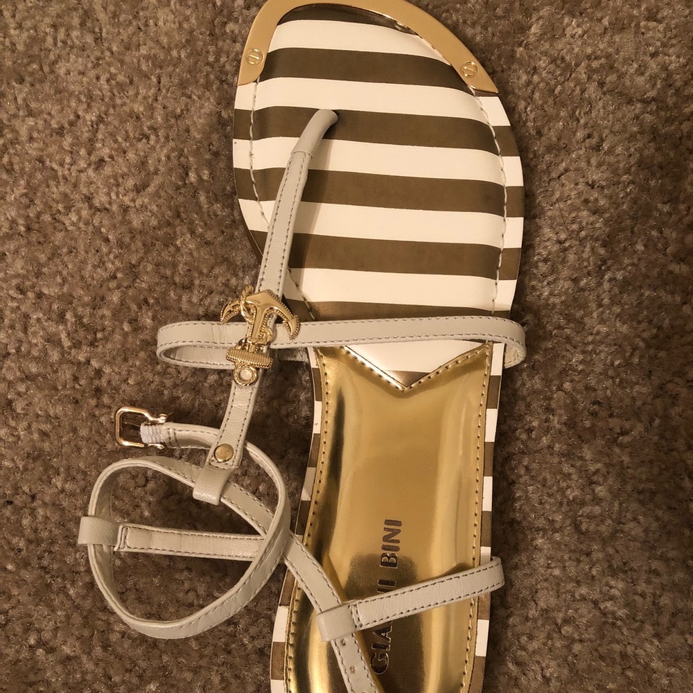 Gianni Bini Sandals